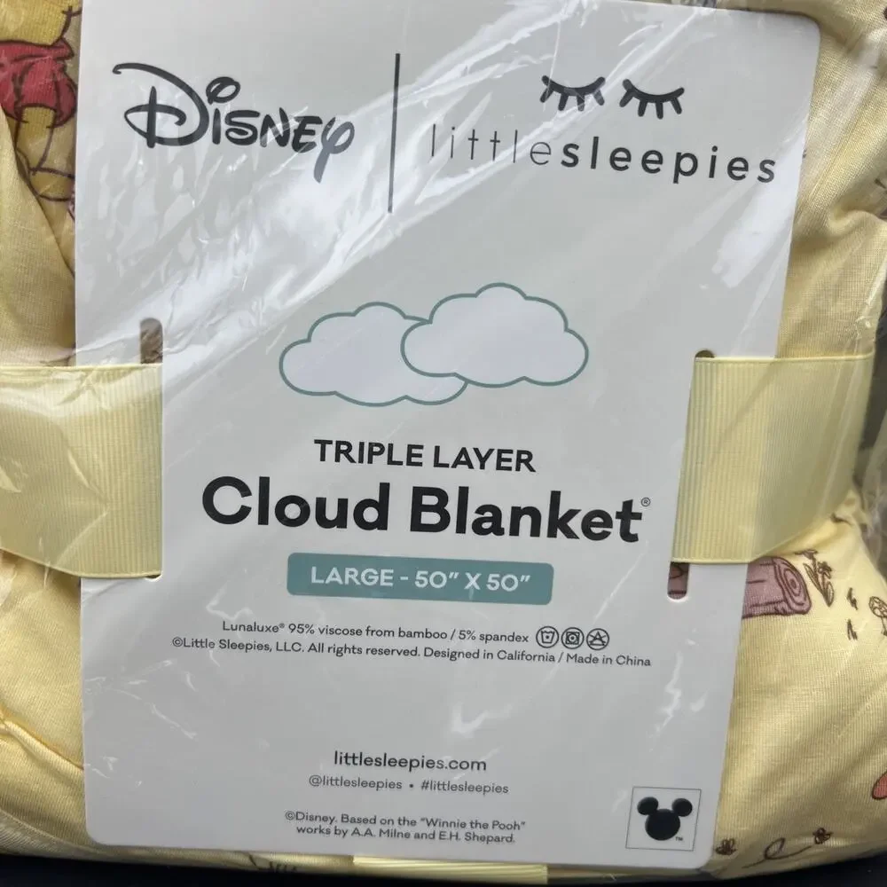 Little Sleepies Disney Winnie the Pooh Tigger Piglet Yellow Large Cloud Blanket
